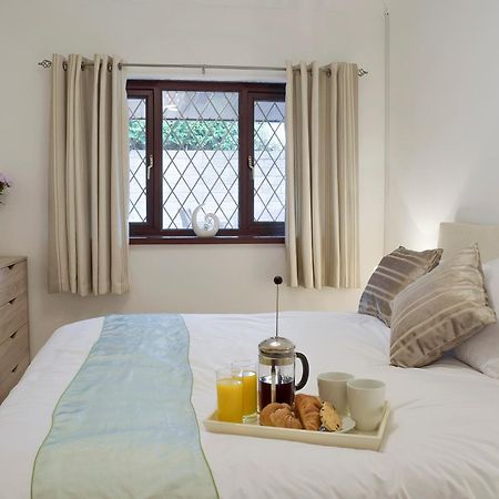 Sea Breeze Villa The Mumbles Exterior foto
