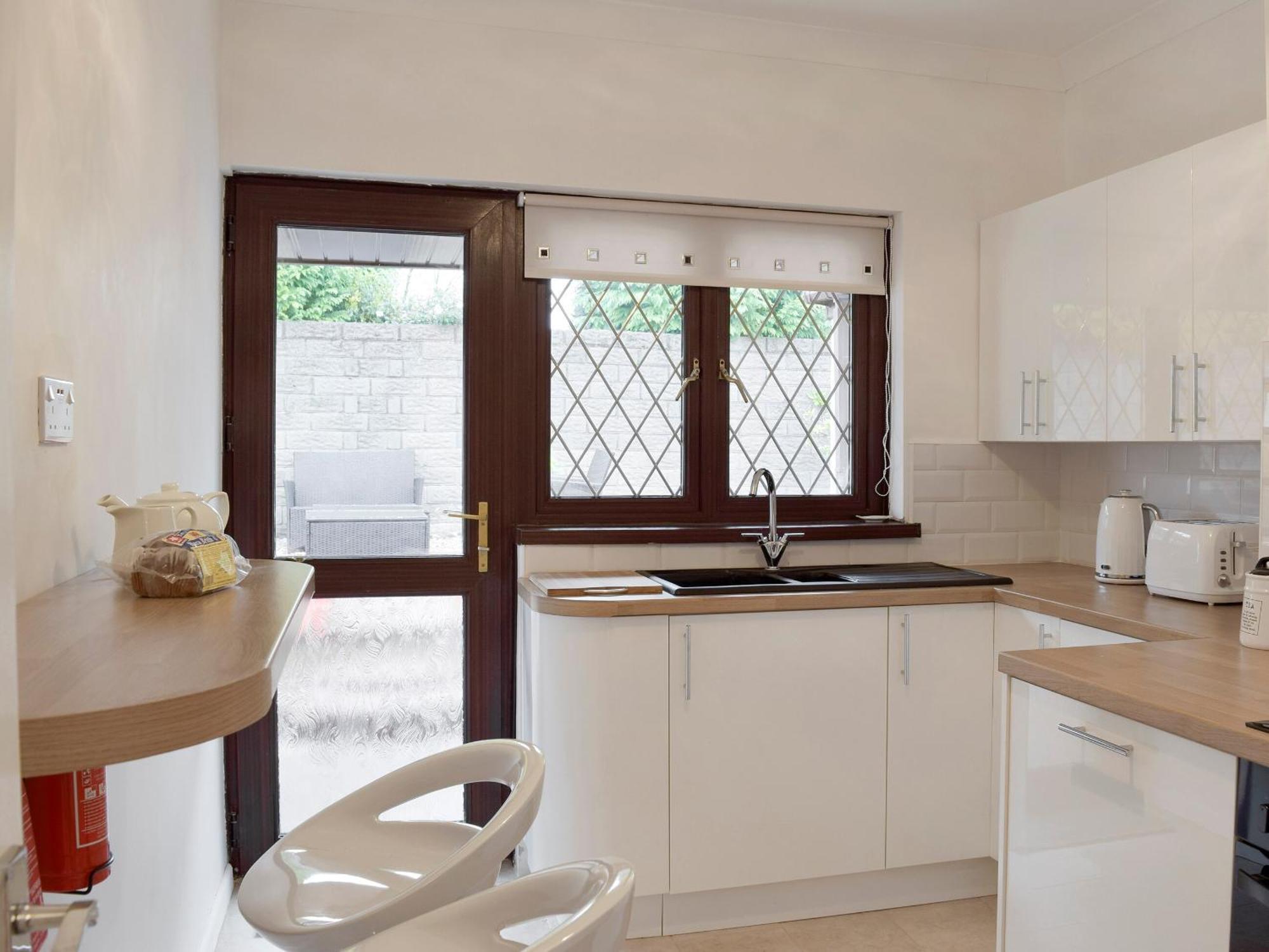 Sea Breeze Villa The Mumbles Exterior foto
